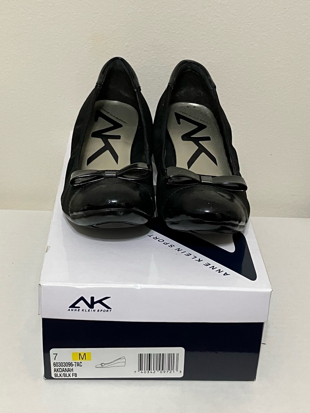 Anne Klein Sport Women's Black Wedge Pump Round Toe Slip-On US size 7 M